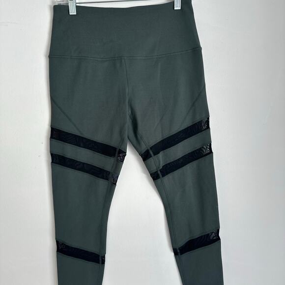 Zella women’s medium green/black leggings - Picture 2 of 7